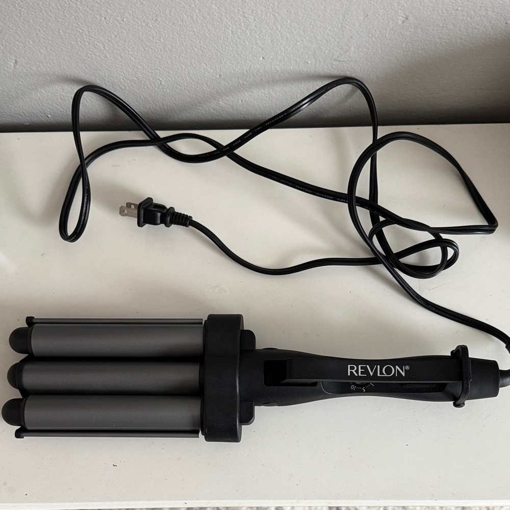 Revlon Triple Barrel Black Hair Styler